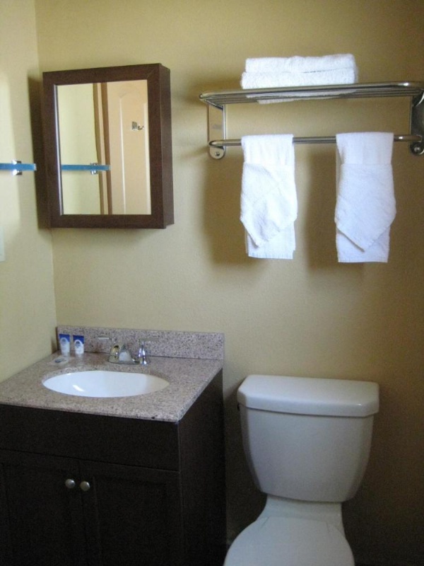 Americas Best Value Inn - Porterville image 12