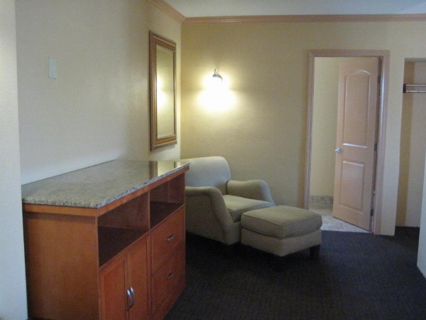 Americas Best Value Inn - Porterville image 15